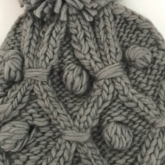 THREE BIRD NEST Ruggine Pommed Beanie Hat Gray NWT - Picture 5 of 14